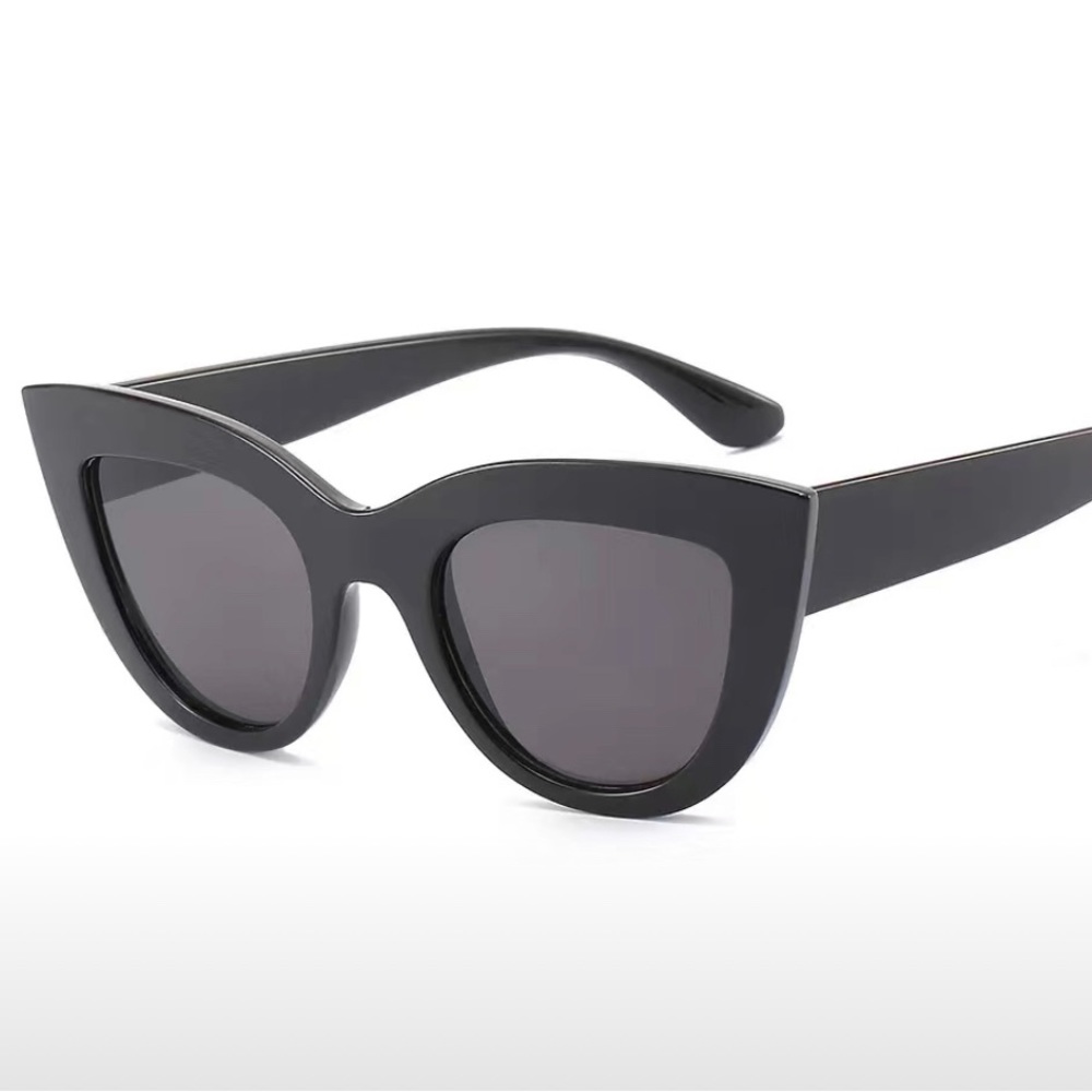 Cat Eye Fashion Sunglasses Black